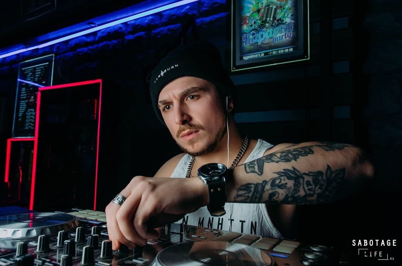 DMC MANSUR - Podcasts