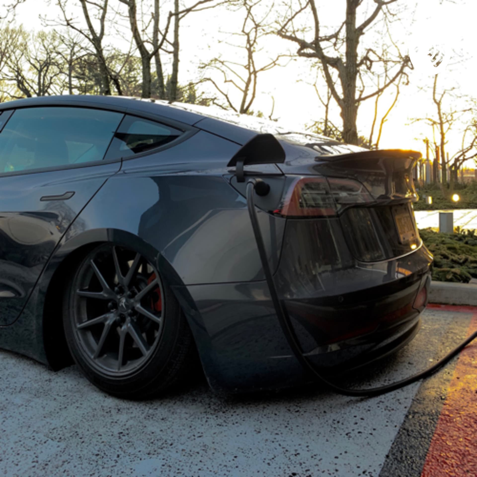 Tesla Sidechat