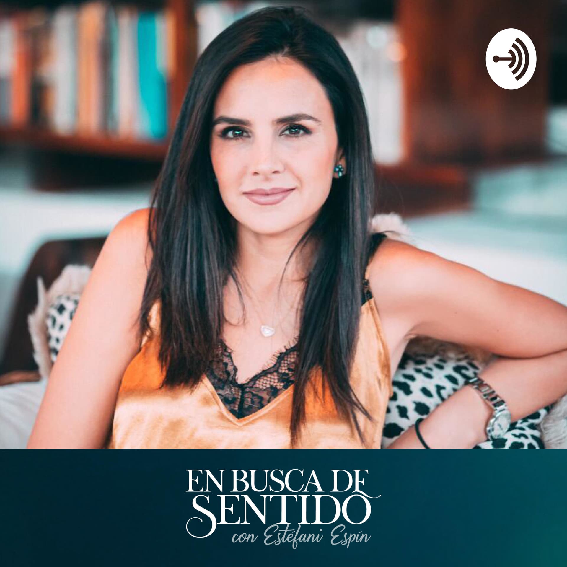 Estéfani Espín - Podcasts