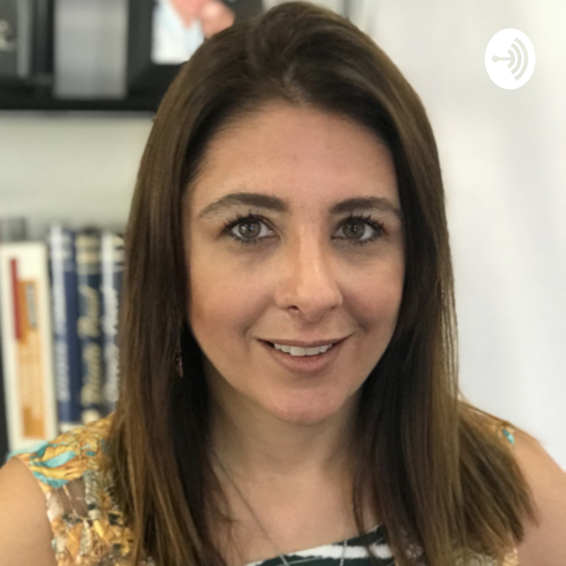 Ana Paula Siqueira - especialista em Direito Digital - Podcasts