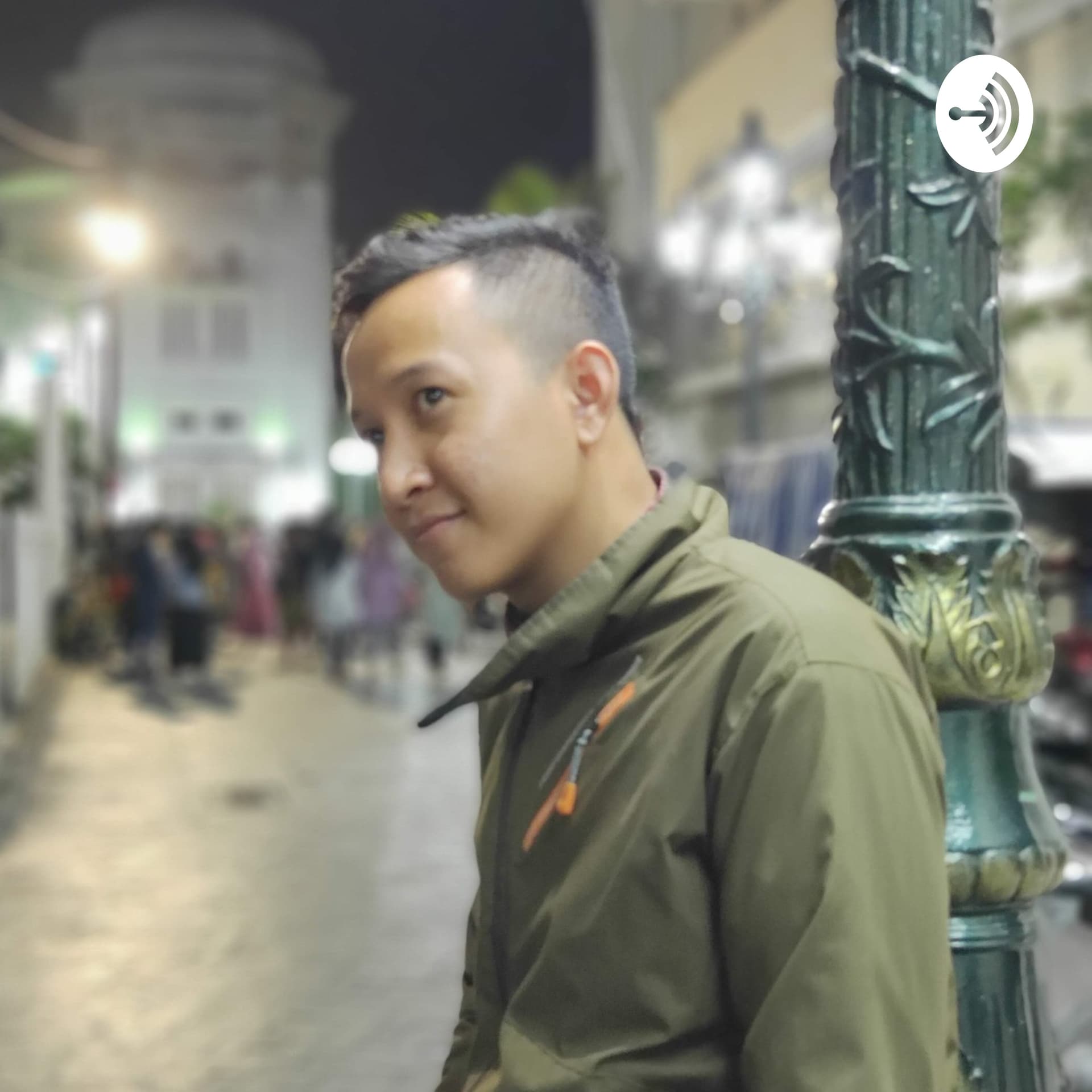 British English-Indonesia Podcaster - Podcasts