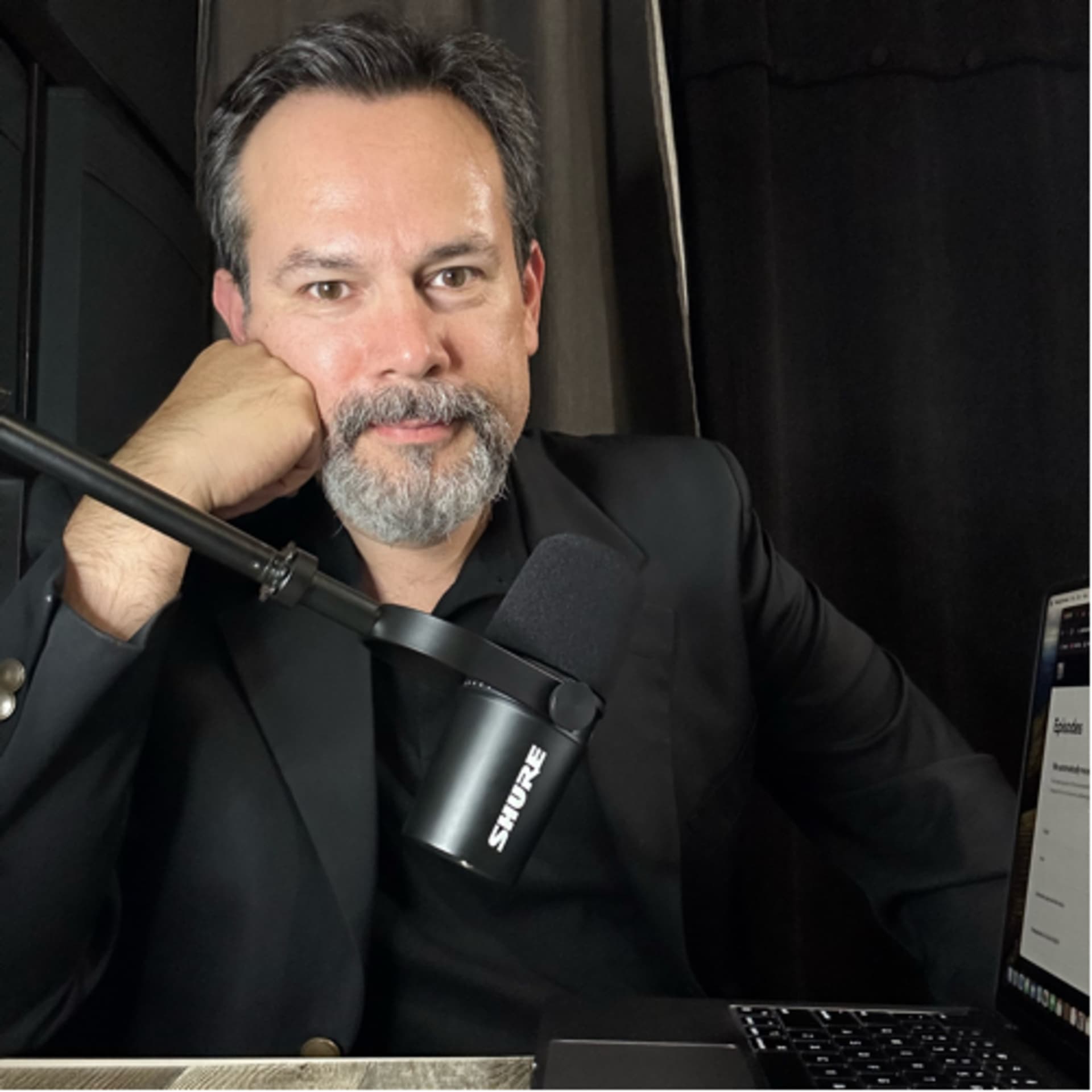 Anton paz mundo - Podcasts