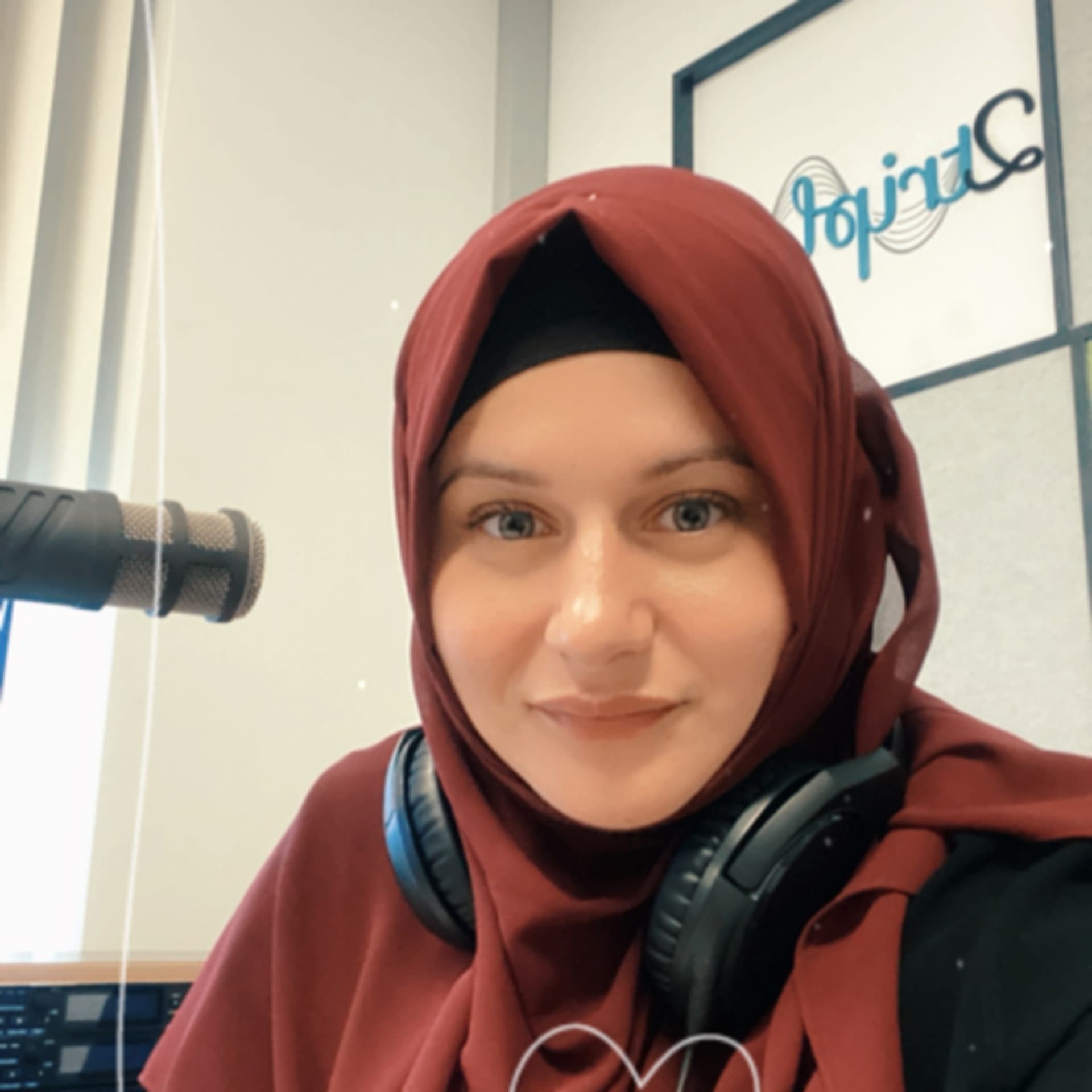Tuğba ile Gönül kahvesi