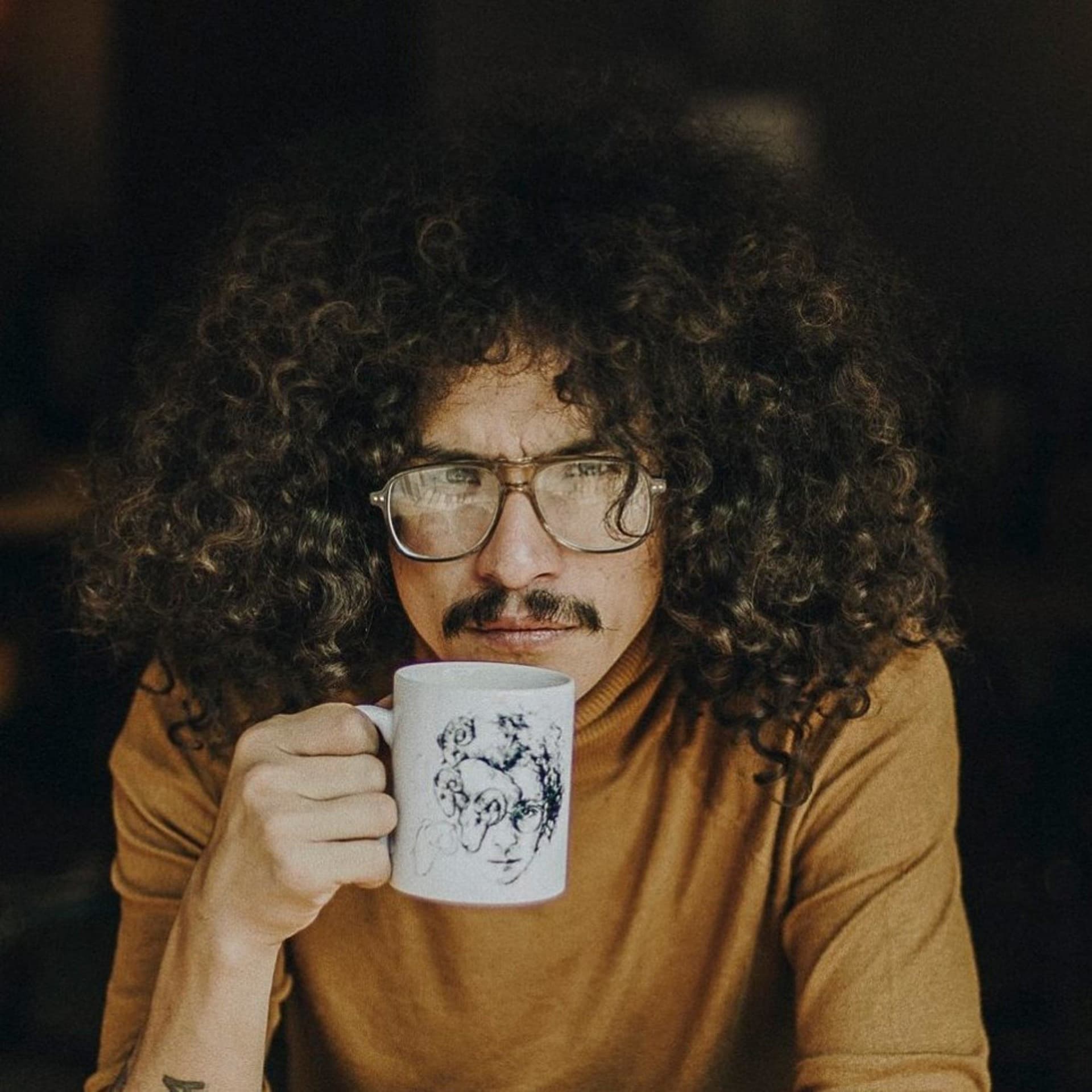 Nuestra hora del café con Jonathan Arellano - Podcasts