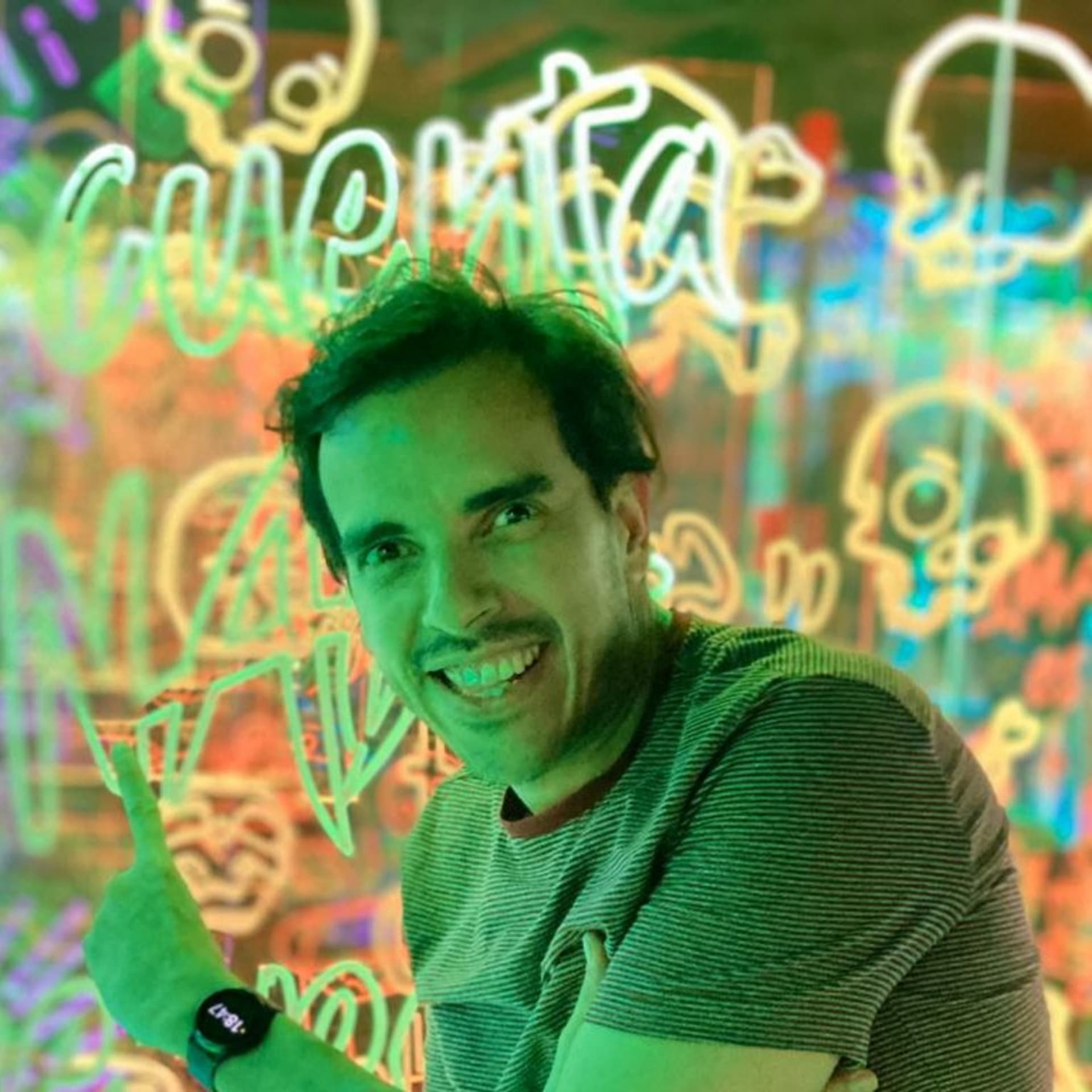 Aquí Se Habla De Otras Cosas - Podcasts