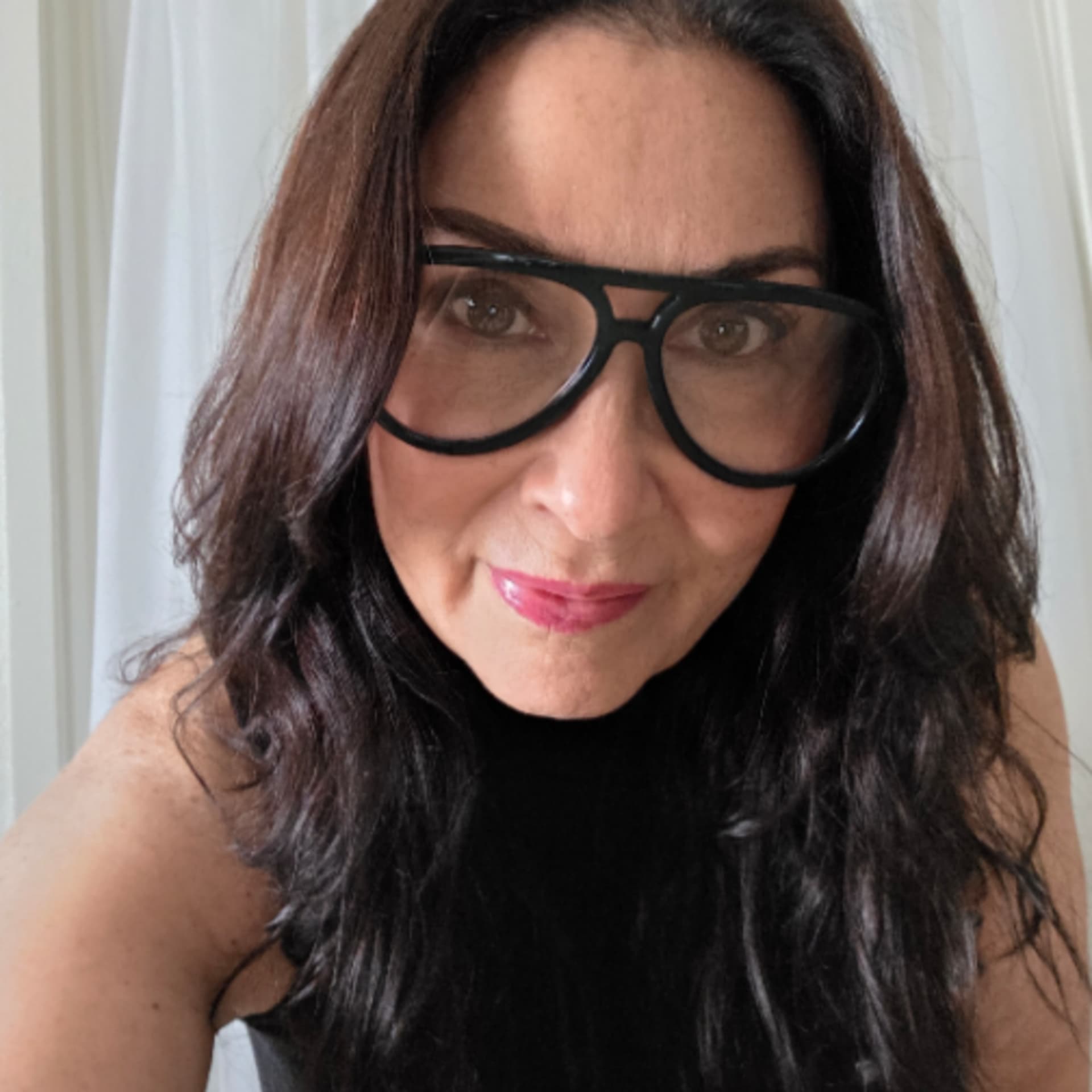 The Gloria Medrano Podcast - Podcasts
