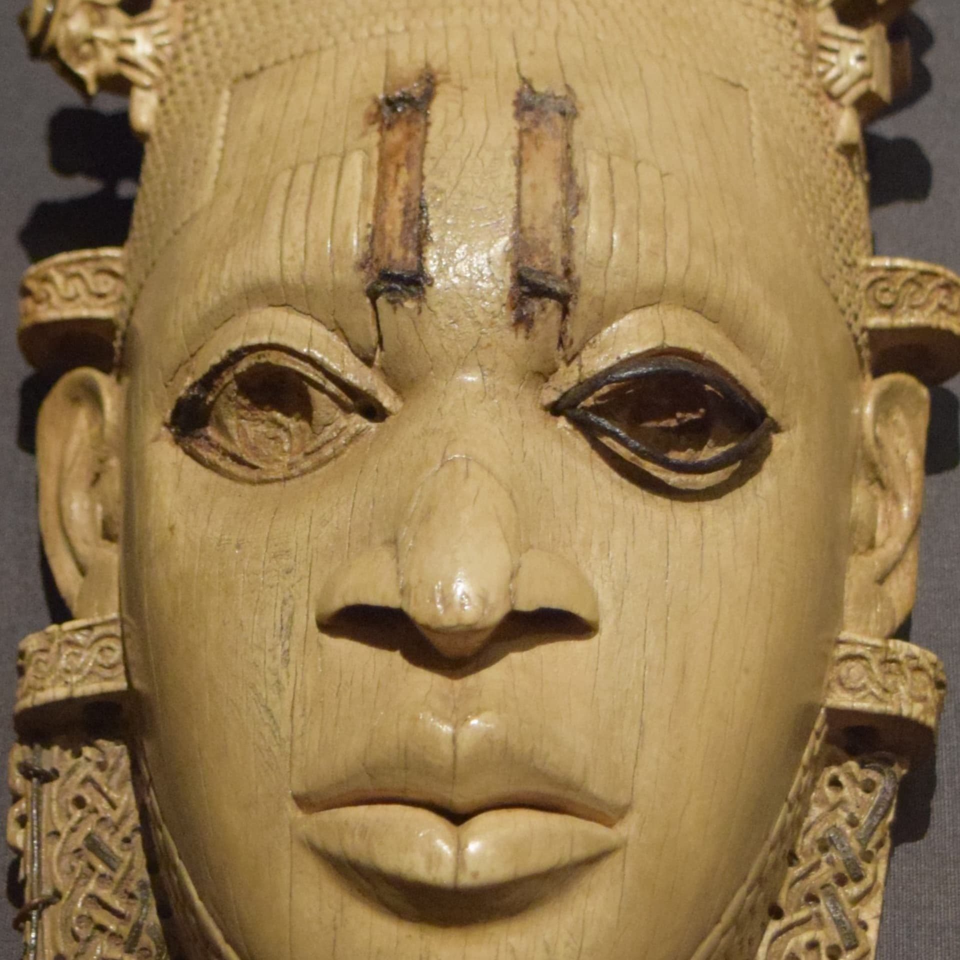 Ancient Roots podcast with Joseph Ogbonna, executive coach and African enthusiast - Podcasts