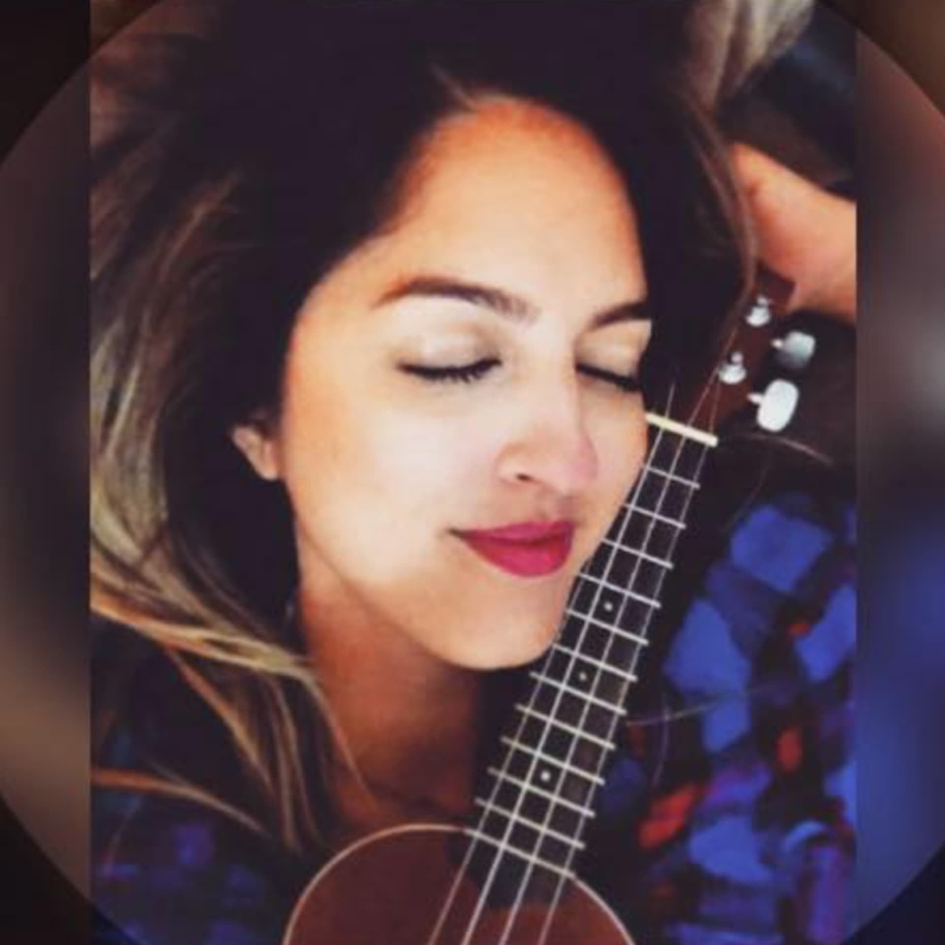 Adriana Marques ASMR - Podcasts