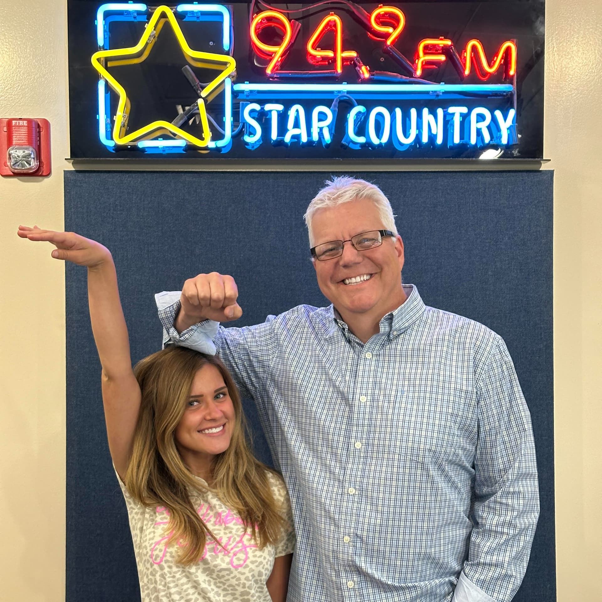 Brett and Taylor, 94.9 Star Country - Podcasts