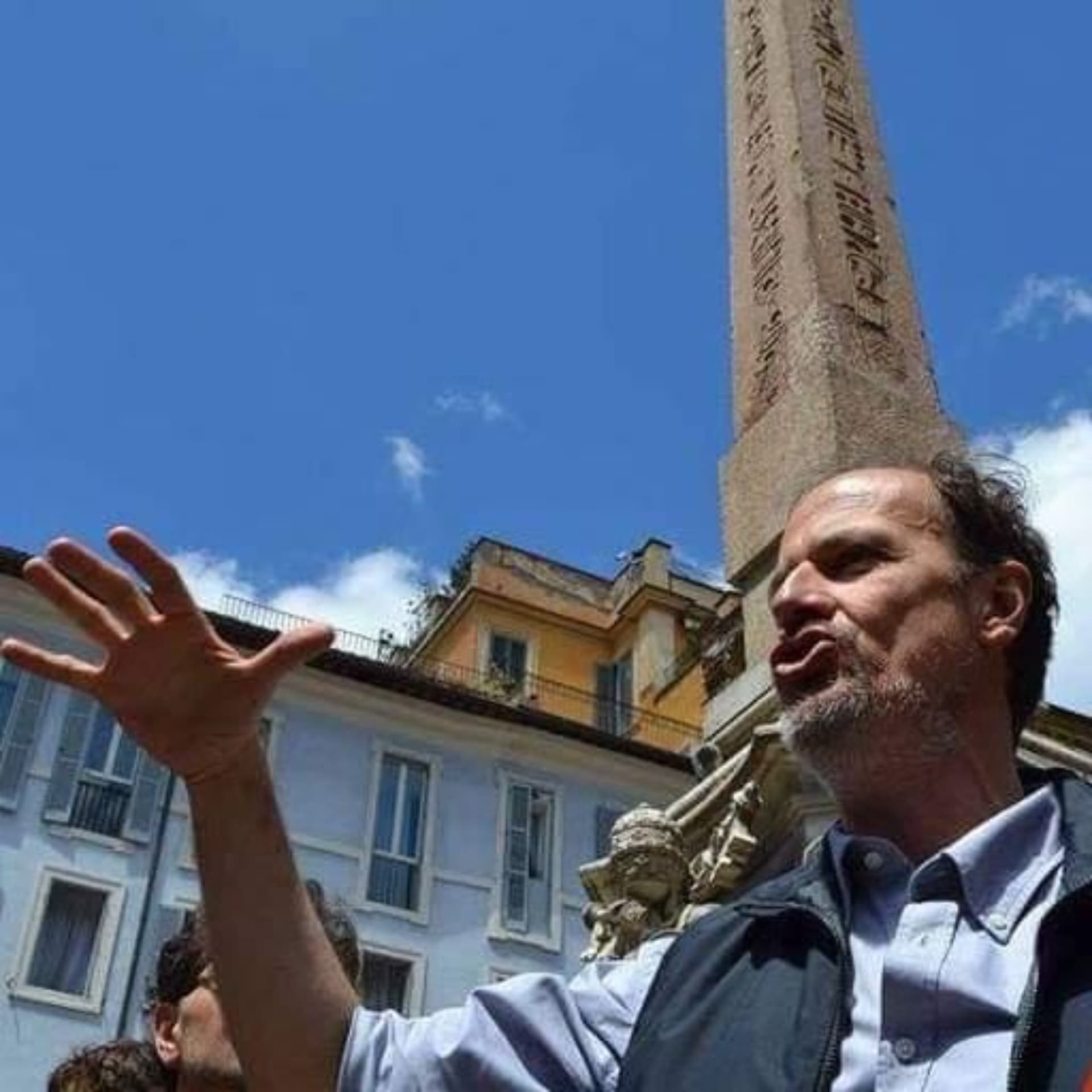 PASSEGGIATE LETTERARIE A ROMA - Podcasts