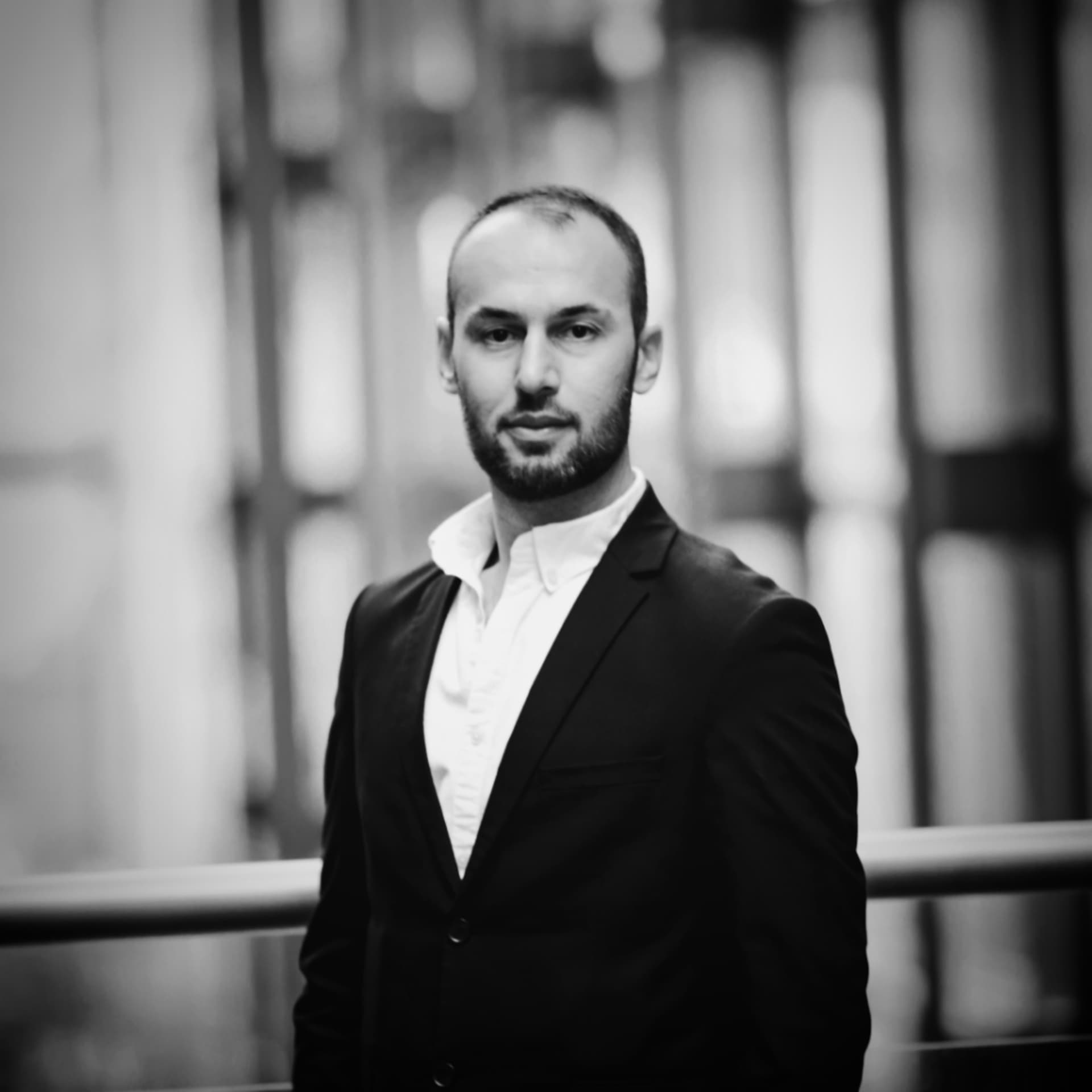 Mir Dam - Podcasts
