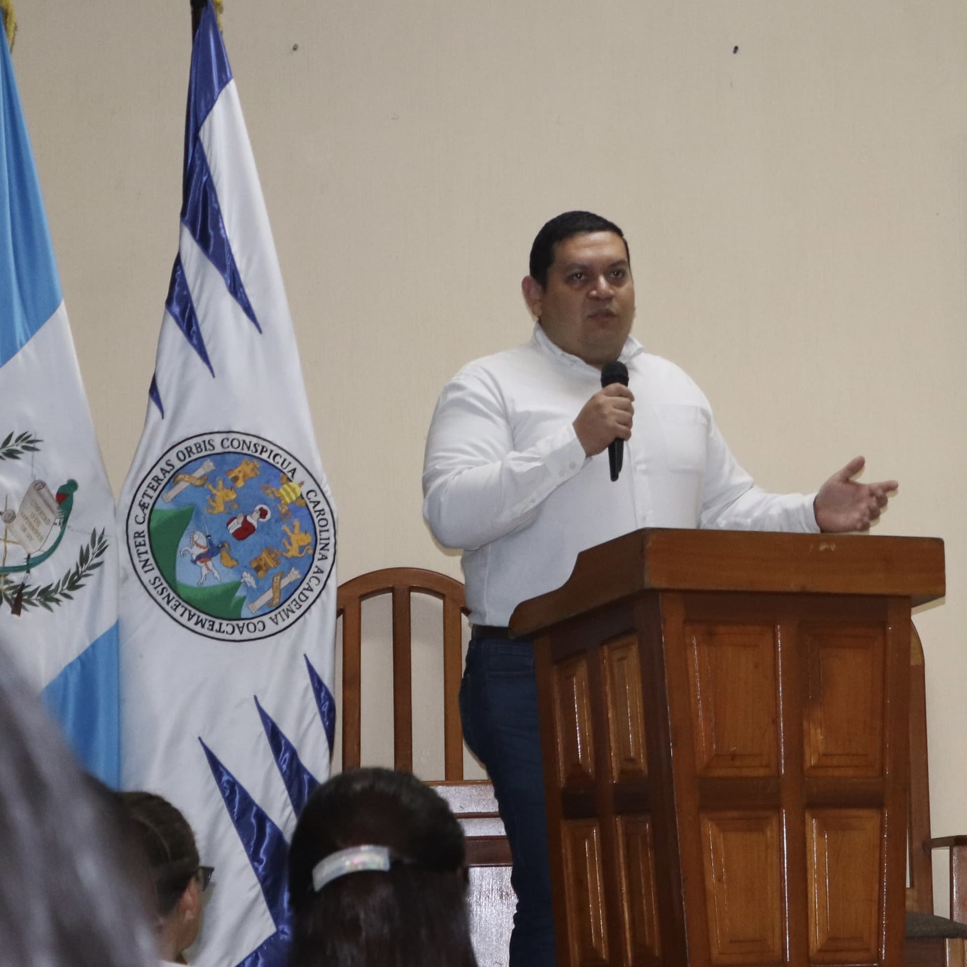 Conversaciones sobre Derecho Procesal Constitucional - Podcasts