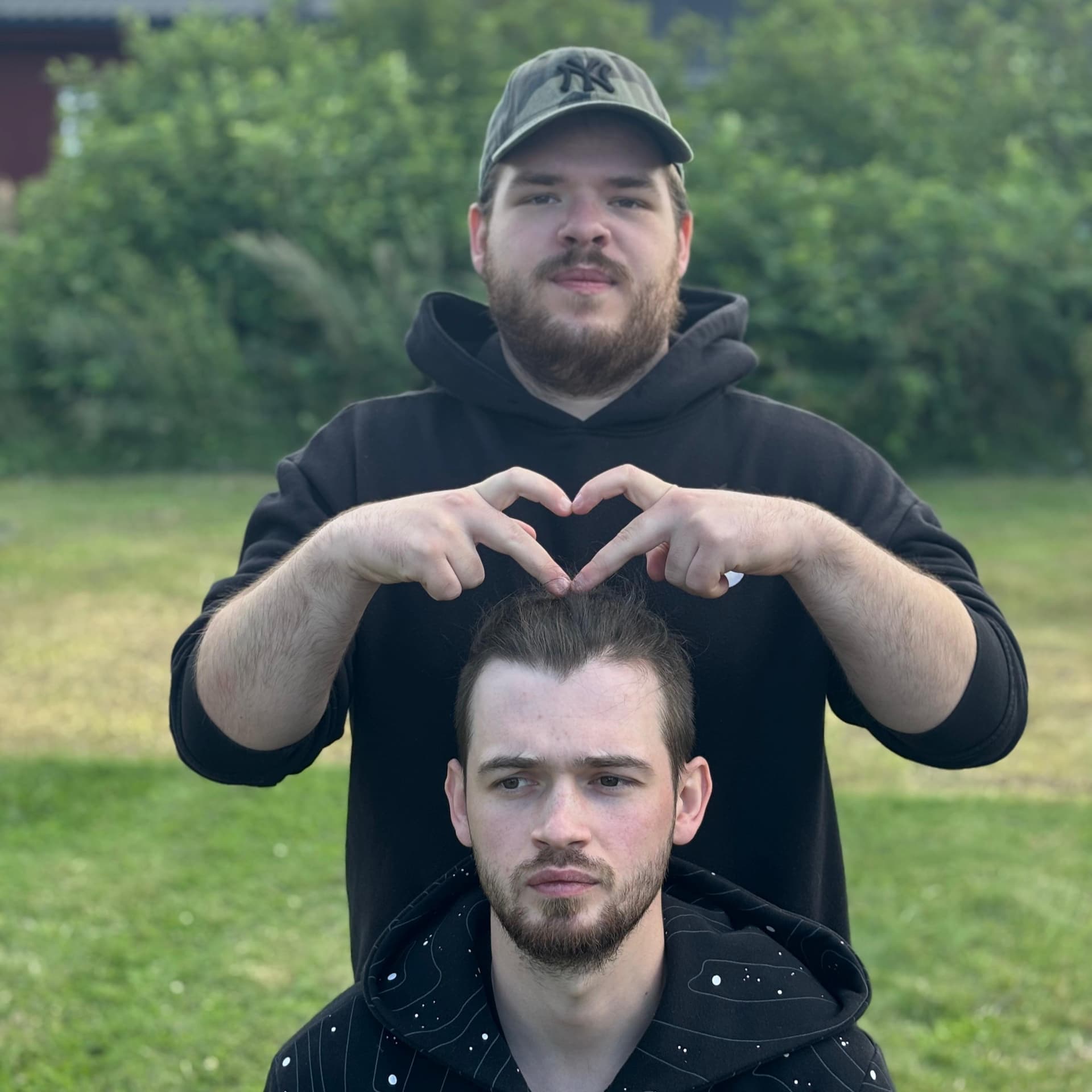 (Halb)Brüder - Podcasts