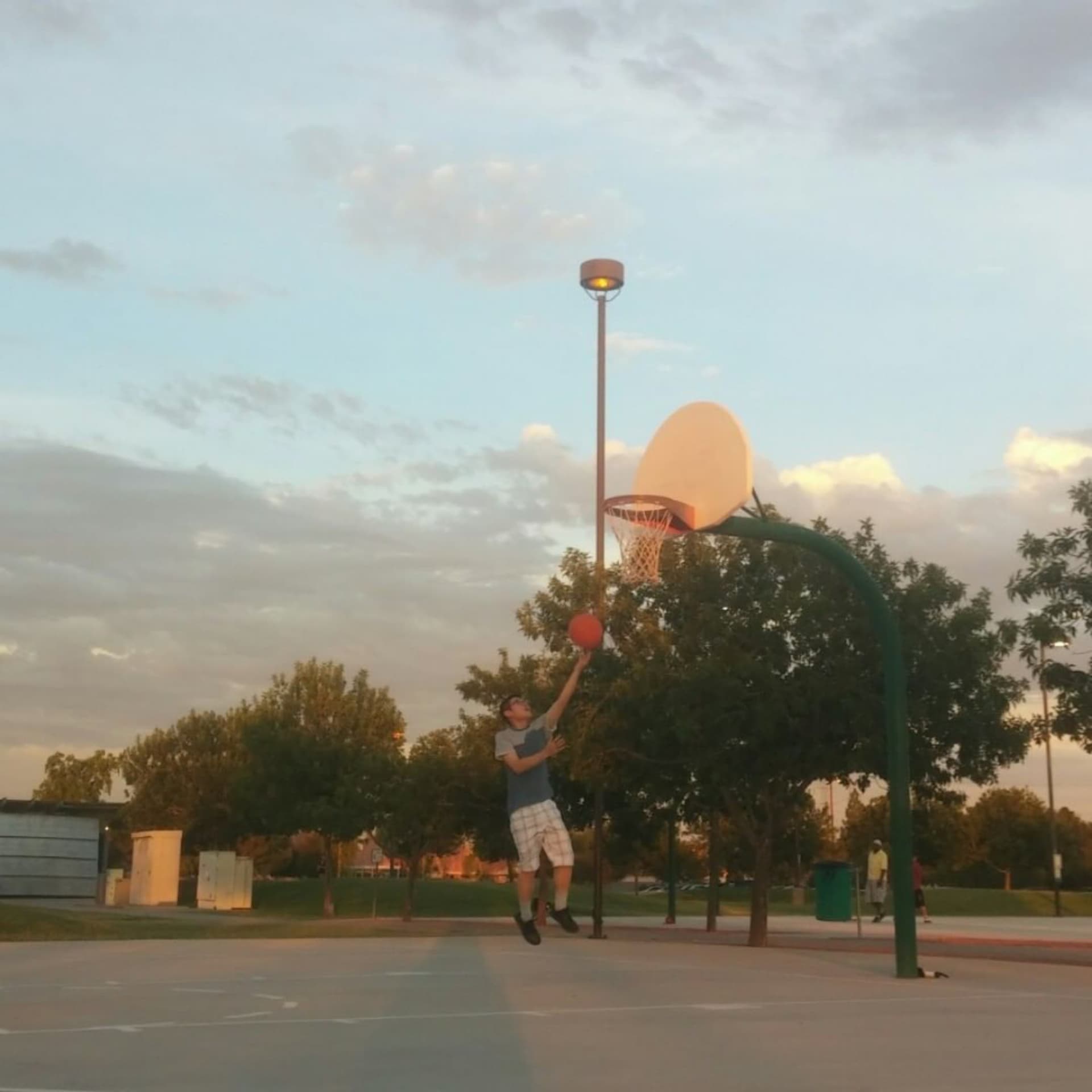 Life Out Of Bounds Show 出界人生 - Podcasts