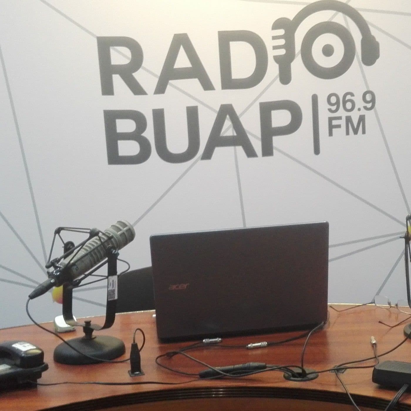EL TURNO DE LAS 12 RADIO 96.9 - Podcasts