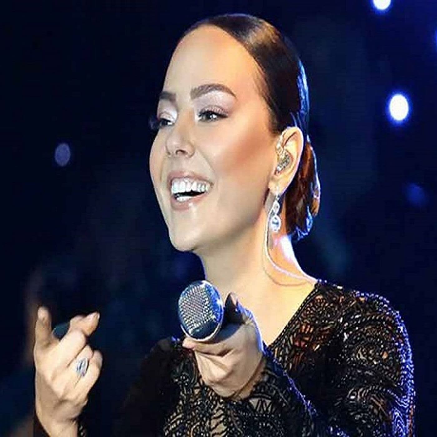 Ebru Gündeş