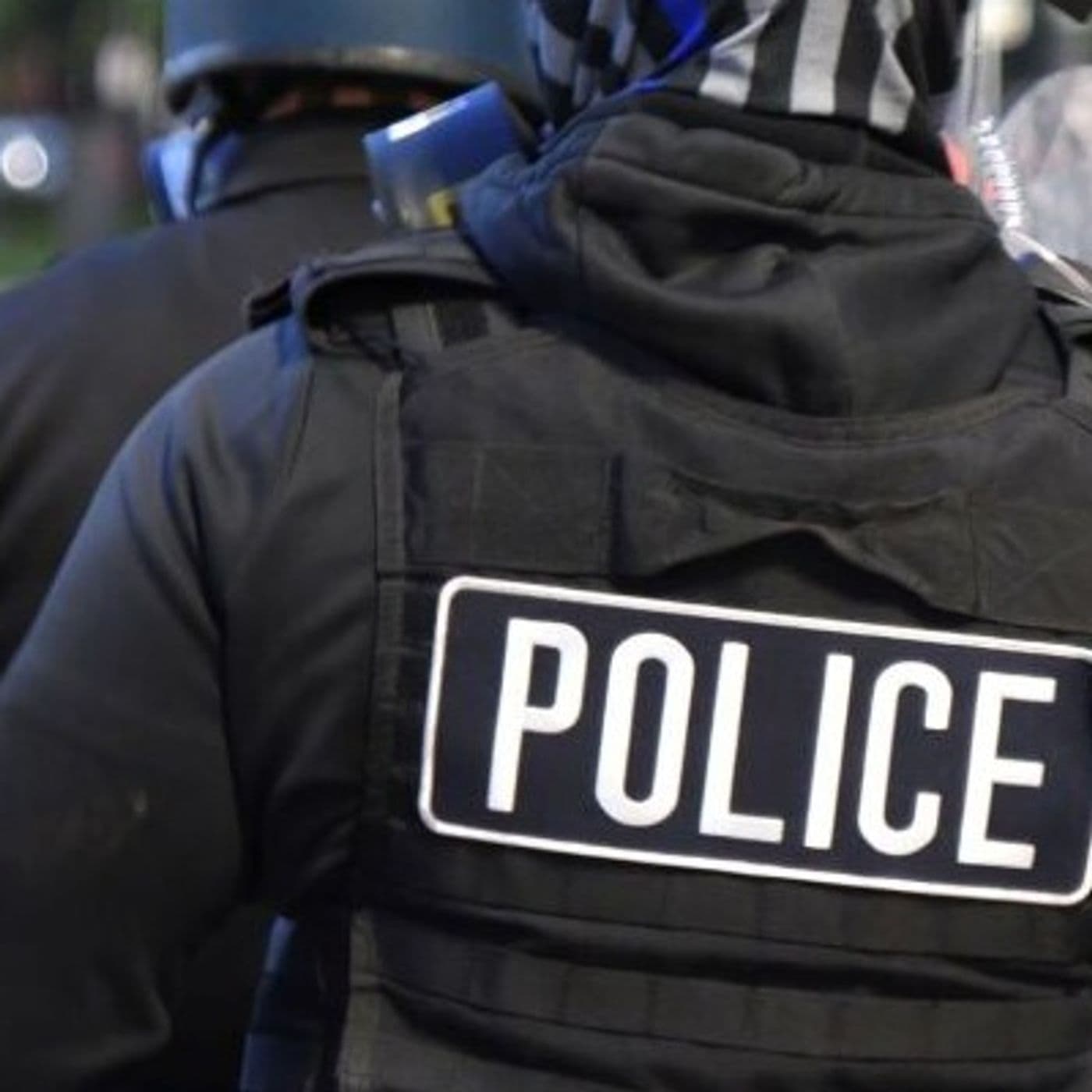 Les Immatures De Paris And The Policeman - Podcasts