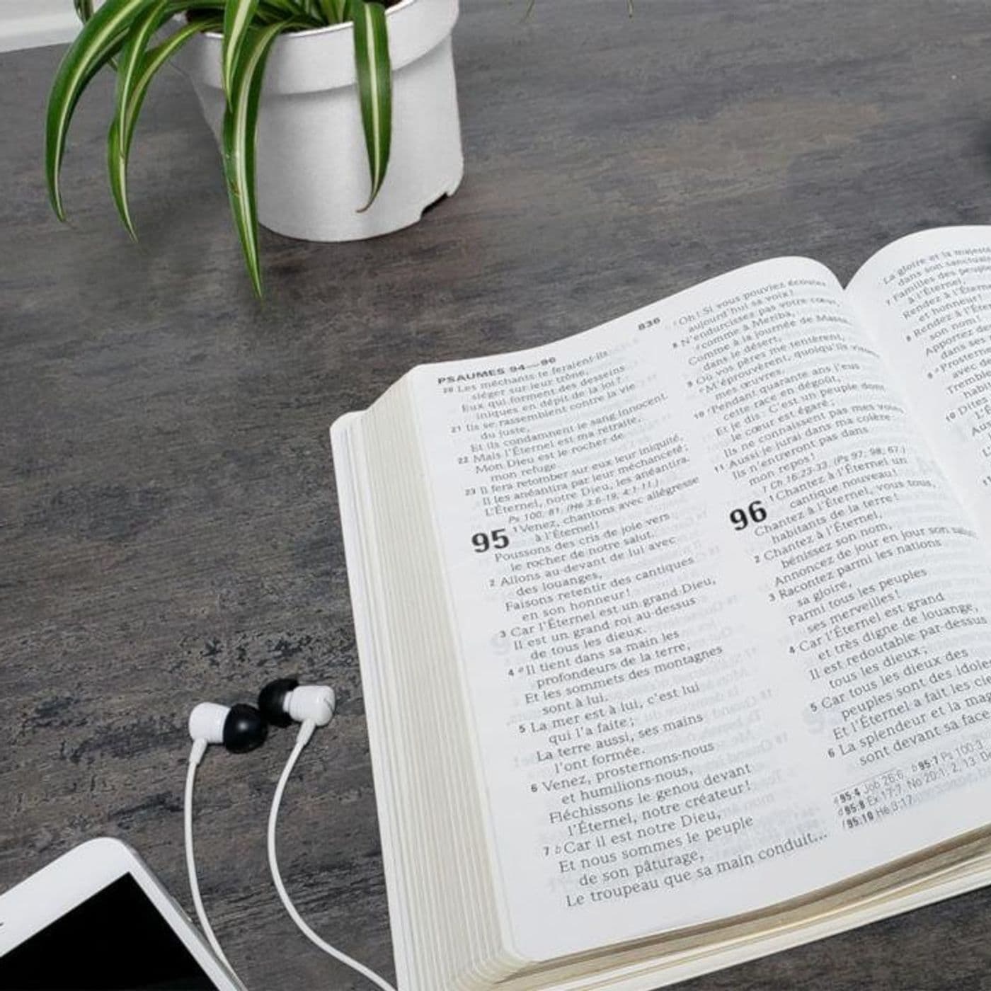 Parole Vivante (Radio) - Podcasts